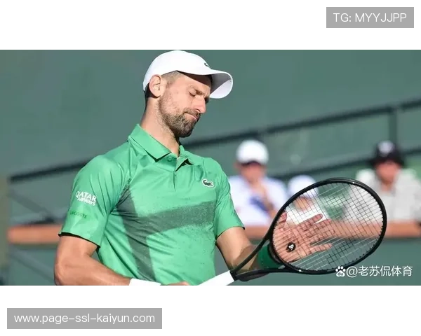 网球老将打嗨了边跳舞边接球：运动与娱乐的完美结合